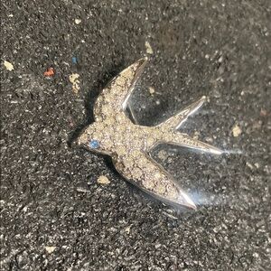 Smithsonsian Avon Swallow  Silver Bird Brooch Vintage